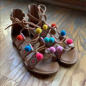 Gap kids pom pom sandals